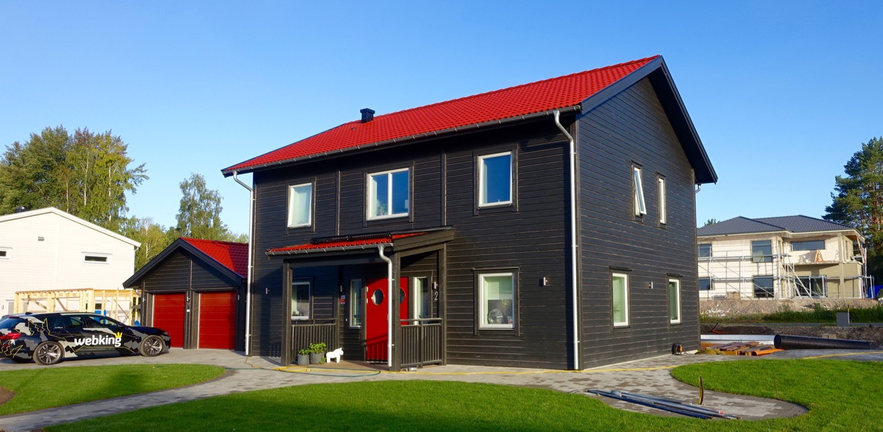 Utrullning av gräs på rulle bloggar byggahus.se